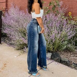 The ilma designer wide leg jeans NWOT! XS/24